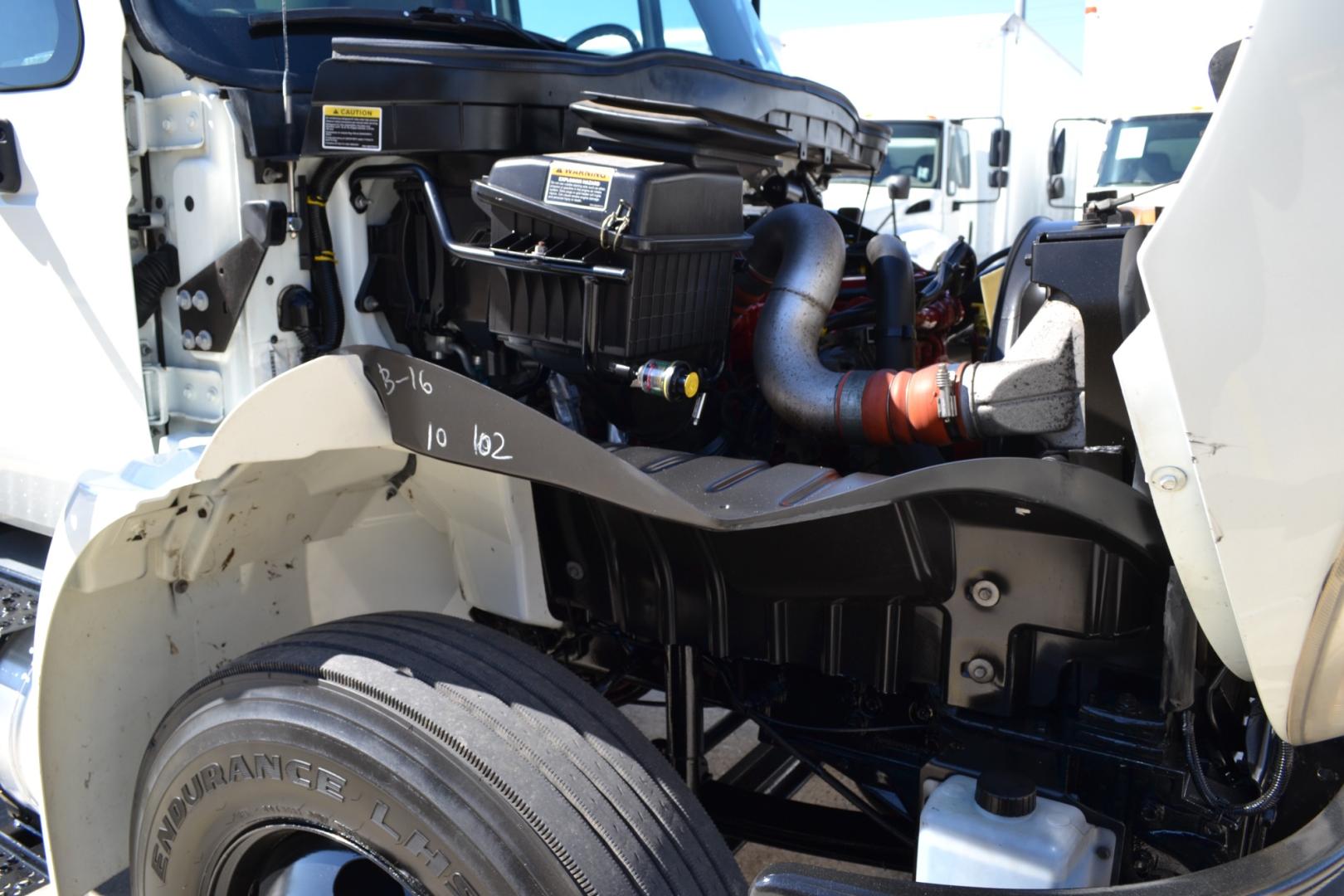 2017 WHITE /GRAY INTERNATIONAL 4300 with an CUMMINS ISB 6.7L 240HP engine, ALLISON 2500RDS AUTOMATIC transmission, located at 9172 North Fwy, Houston, TX, 77037, (713) 910-6868, 29.887470, -95.411903 - 25,999LB GVWR NON CDL, MORGAN 26FT BOX, 13'6FT CLEARANCE, HEIGHT 103" X WIDTH 102", MAXON 3,000LB ALUMINUM LIFT GATE, RAMP, AIR RIDE, 90 GALLON FUEL TANKS, POWER WINDOWS & LOCKS , E-TRACKS - Photo#14